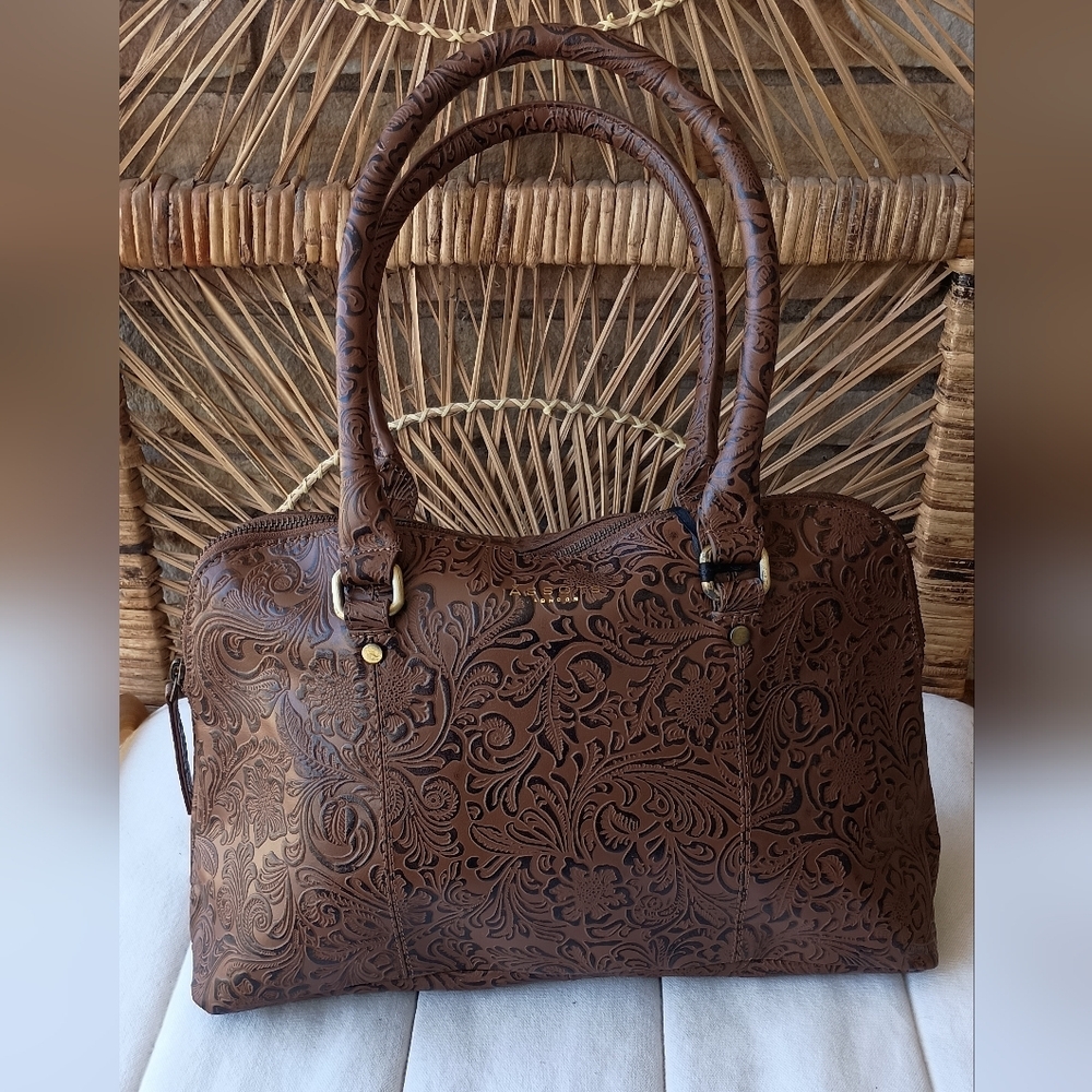 NWT Assots London Elegant Brown Embossed Handbag
